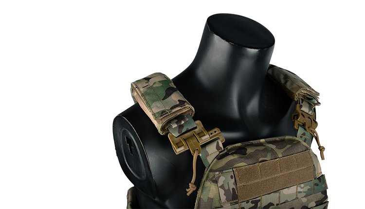 quick-release-military-vest-camo