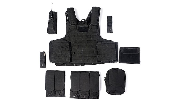 black-tactical-vest-for-men