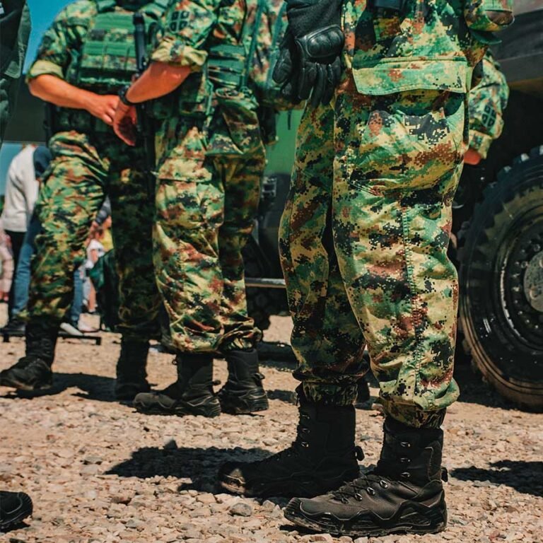 military-combat-boots-guide